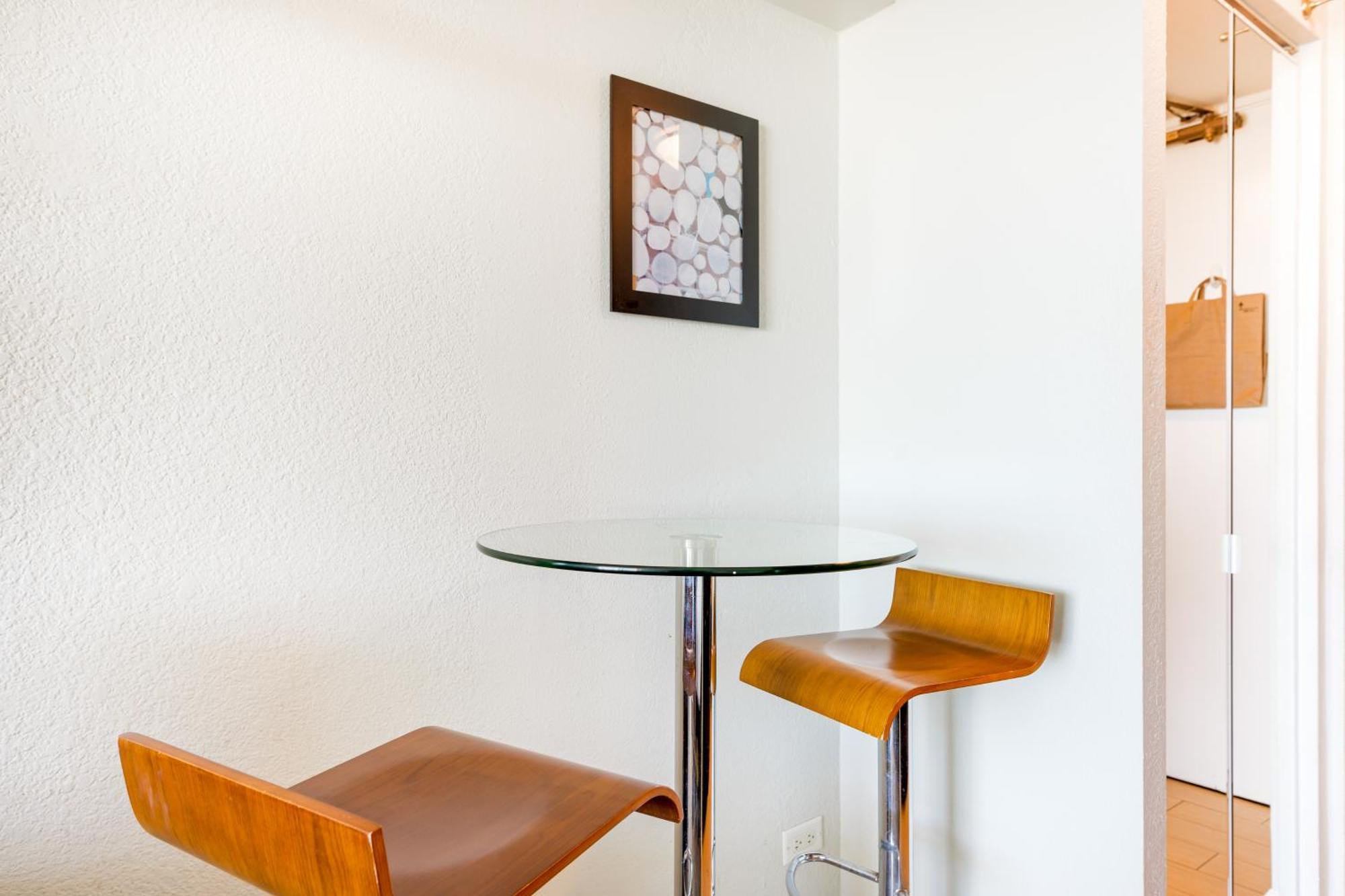 Island Colony Suites Honolulu Bilik gambar