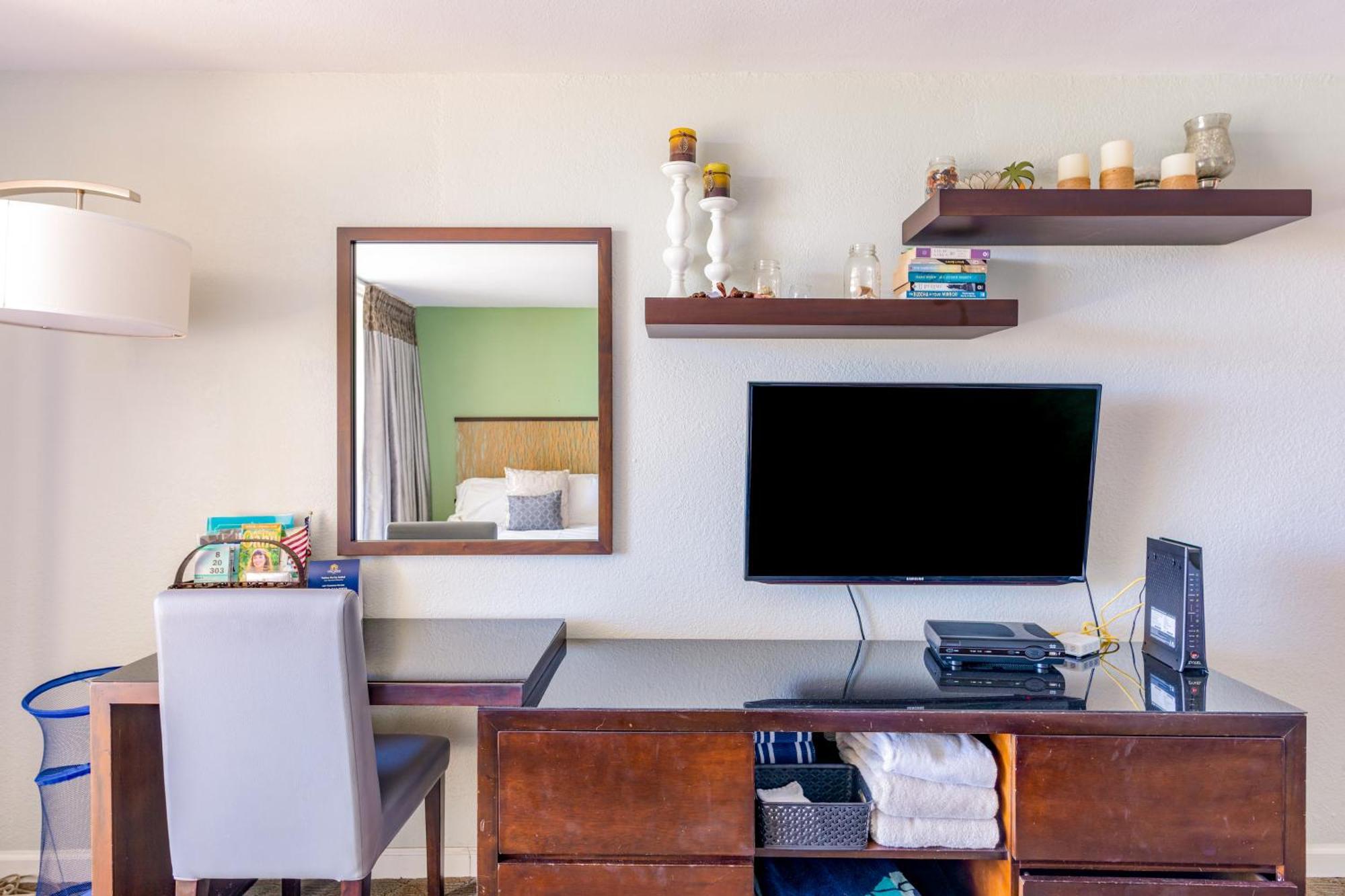Island Colony Suites Honolulu Bilik gambar
